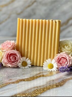 Naturalz Botanical Turmeric Soap Bar